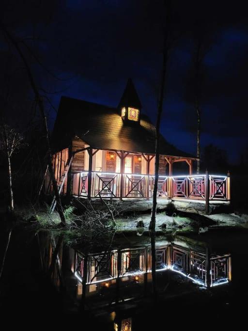 Chalet Atypique Sur Ile *
